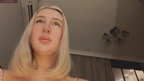 Snapshot of brilliantmichelle chatting on 02/09/26, 05:28 brilliantmichelle online show from 02/09/26, 05:28