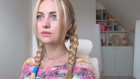 Vi. online show from 02/06/25, 10:48