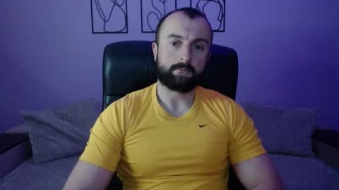 Snapshot of brindlefly69 chatting on 05/18/26, 10:32 brindlefly69 online show from 05/18/26, 10:32