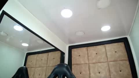 BrindyMichell online show from 10/20/25, 06:52