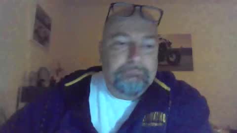 Snapshot of brisco1971 chatting on 12/02/25, 06:08 Brisco schner Schwanz online show from 12/02/25, 06:08