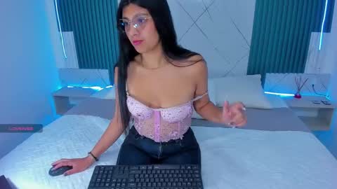 Snapshot of briseida_white chatting on 10/11/25, 12:15 briseida_white online show from 10/11/25, 12:15