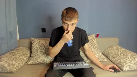 bristlebback online show from 10/04/25, 05:55