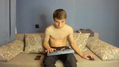 bristlebback online show from 11/23/25, 04:40