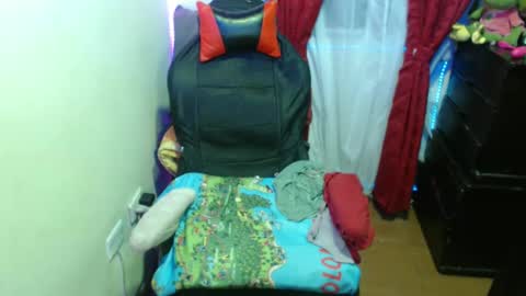 Snapshot of britannysexxy chatting on 02/08/25, 04:47 scarleth follow mee 3 kis online show from 02/08/25, 04:47