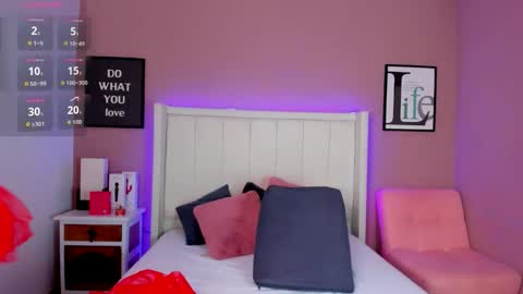 Britany online show from 10/31/25, 08:32