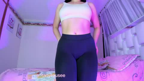 Snapshot of britanyrousee chatting on 12/08/24, 03:32 Emily online show from 12/08/24, 03:32