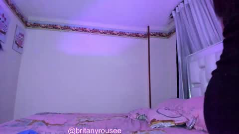 Snapshot of britanyrousee chatting on 02/16/25, 02:09 Emily online show from 02/16/25, 02:09