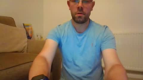 britguy6985 online show from 10/06/25, 07:22