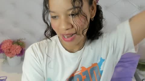 Snapshot of brithany_rousee chatting on 12/13/24, 10:34 Brithany Rousee online show from 12/13/24, 10:34