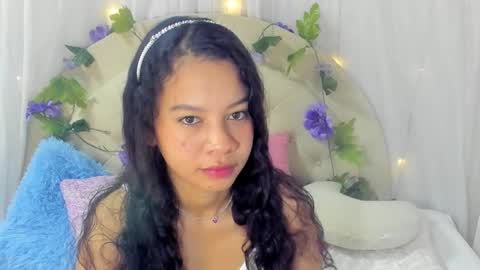 Snapshot of brithany_rousee chatting on 12/23/24, 12:08 Brithany Rousee online show from 12/23/24, 12:08