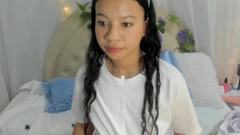 Snapshot of brithany_rousee chatting on 01/09/25, 07:29 Brithany Rousee online show from 01/09/25, 07:29