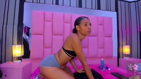 Snapshot of brithanyslim chatting on 01/03/25, 07:50 brithanyslim online show from 01/03/25, 07:50