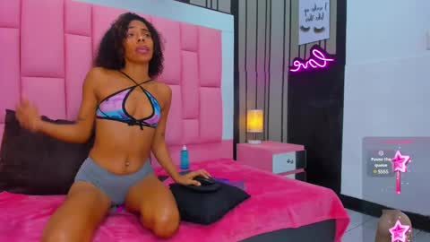 Snapshot of brithanyslim chatting on 01/11/25, 07:05 brithanyslim online show from 01/11/25, 07:05