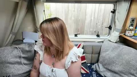 Want to see more online show from 06/04/26, 07:58