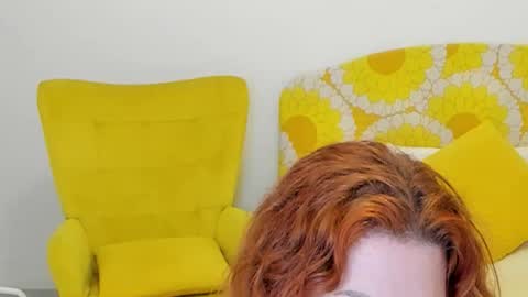 Snapshot of britishmilfpenelope chatting on 01/06/26, 04:38 Penelope online show from 01/06/26, 04:38