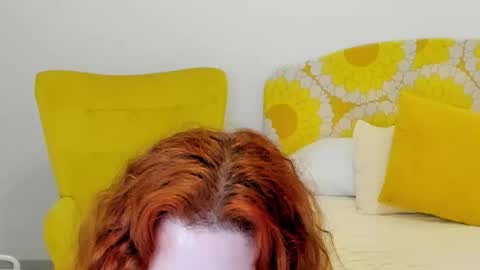 Snapshot of britishmilfpenelope chatting on 01/19/26, 03:54 Penelope online show from 01/19/26, 03:54