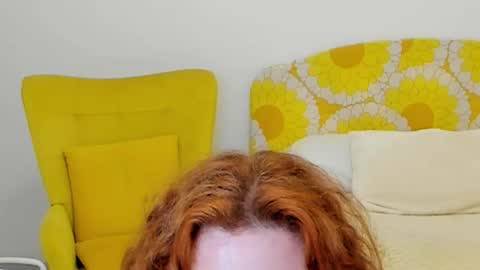 Snapshot of britishmilfpenelope chatting on 02/27/26, 11:54 Penelope online show from 02/27/26, 11:54