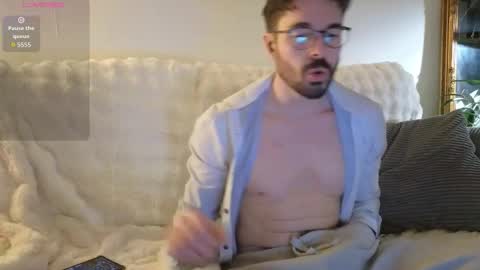 Callum online show from 11/30/25, 08:02