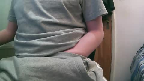 Snapshot of britishtom93 chatting on 11/12/25, 02:12 British Tom online show from 11/12/25, 02:12