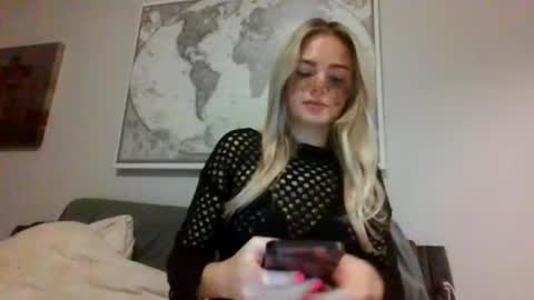 britneycherry08 online show from 07/09/26, 04:49