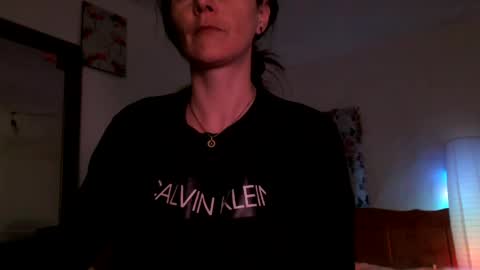 Britney online show from 04/12/26, 09:03