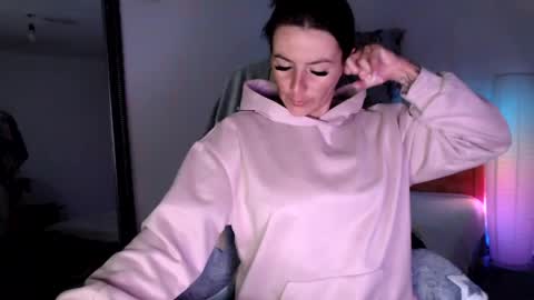 Britney online show from 05/13/26, 10:01