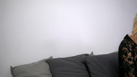 Snapshot of britneyhudson chatting on 10/02/25, 03:57 britneyhudson online show from 10/02/25, 03:57