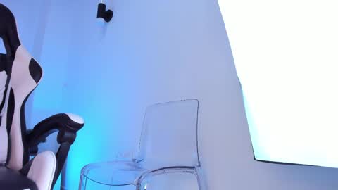   online show from 02/18/25, 02:06