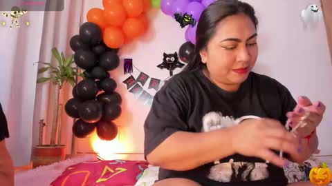 Snapshot of brittany_morrison chatting on 10/28/25, 10:08 brittany online show from 10/28/25, 10:08