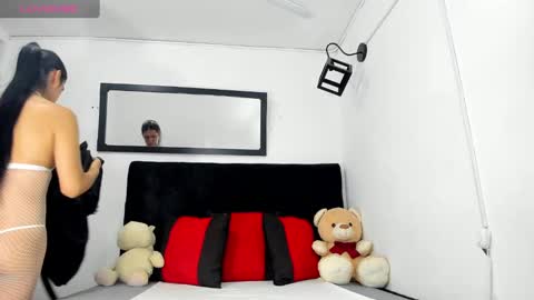 Snapshot of brittany_williams_ chatting on 01/27/25, 12:05 online show from 01/27/25, 12:05