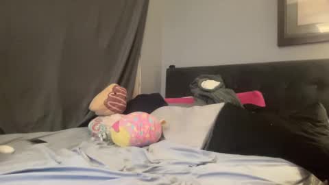 Snapshot of brittanybella chatting on 12/15/24, 07:42 BrittanyBella Oscar online show from 12/15/24, 07:42