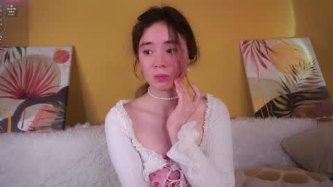 Snapshot of britthe chatting on 05/14/26, 01:40 Lina online show from 05/14/26, 01:40