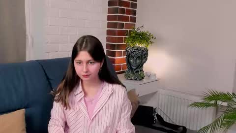 brittpobre online show from 12/02/25, 07:42