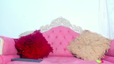 BRIYIT     online show from 10/06/25, 09:23