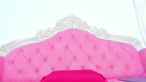 BRIYIT     online show from 10/07/25, 09:23