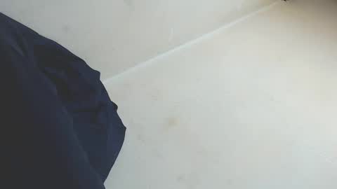 ....Kriss Vergara....... online show from 02/15/25, 09:16