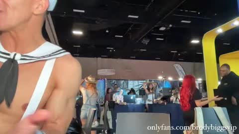 Brody Biggs online show from 11/08/25, 03:29