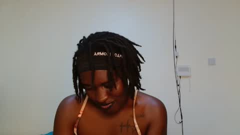 broken_haloo online show from 03/20/26, 04:34