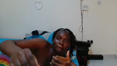 broken_haloo online show from 04/13/26, 06:57