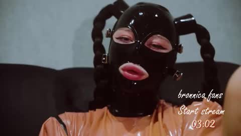 Anna online show from 09/20/25, 02:40