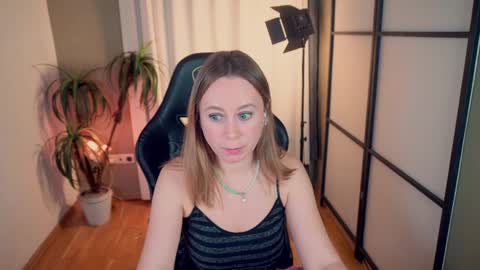 Snapshot of brooke_evans_ chatting on 01/18/25, 03:31 Brooke online show from 01/18/25, 03:31