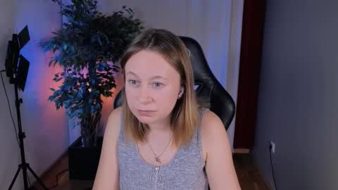 Snapshot of brooke_evans_ chatting on 10/08/25, 08:50 Brooke online show from 10/08/25, 08:50