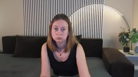 Snapshot of brooke_evans_ chatting on 10/19/25, 08:53 Brooke online show from 10/19/25, 08:53