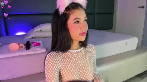Snapshot of brooke_monroe chatting on 09/16/25, 04:30 Brooke online show from 09/16/25, 04:30