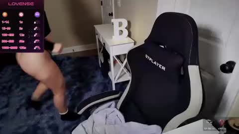 Snapshot of brookebee27 chatting on 02/24/25, 03:02 brookebee online show from 02/24/25, 03:02