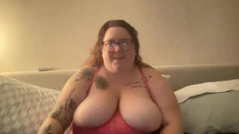 Snapshot of brookenicole3 chatting on 09/22/25, 12:45 Madam Brooke online show from 09/22/25, 12:45