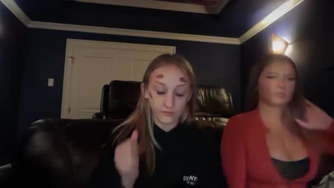 Snapshot of brookepatterson chatting on 09/14/25, 07:24 brookepatterson online show from 09/14/25, 07:24