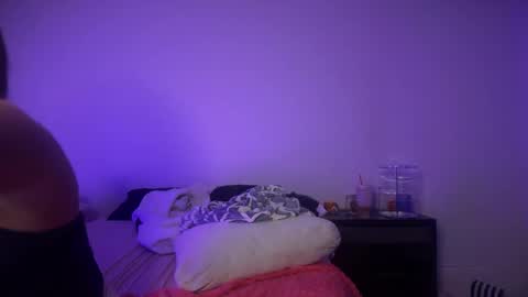 Snapshot of brookepatterson chatting on 10/02/25, 09:27 brookepatterson online show from 10/02/25, 09:27