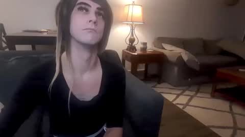 Snapshot of brookiebabyyyx3 chatting on 02/03/25, 08:35 brooke online show from 02/03/25, 08:35